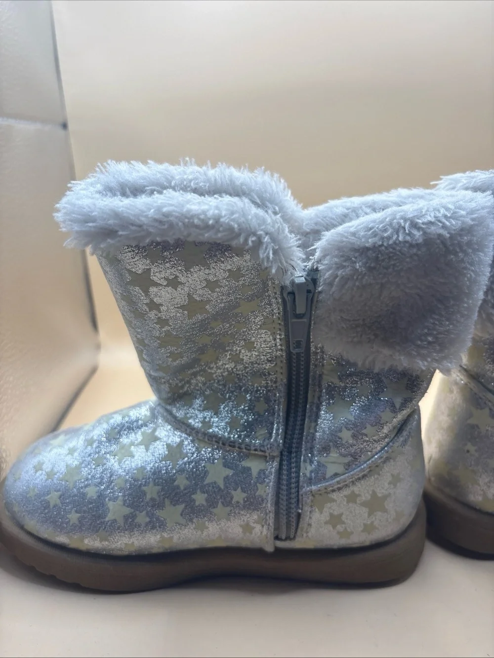 Roebuck & Co. Toddler Girls Size 10 Silver Metallic Cozy Boots Warm Comfortable
